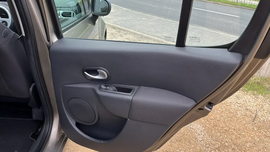 RENAULT Modus -