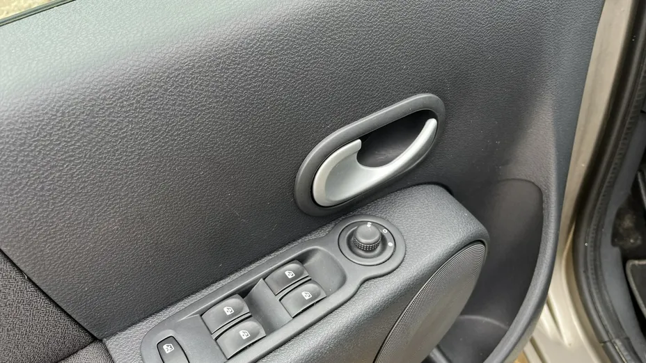 RENAULT Modus -