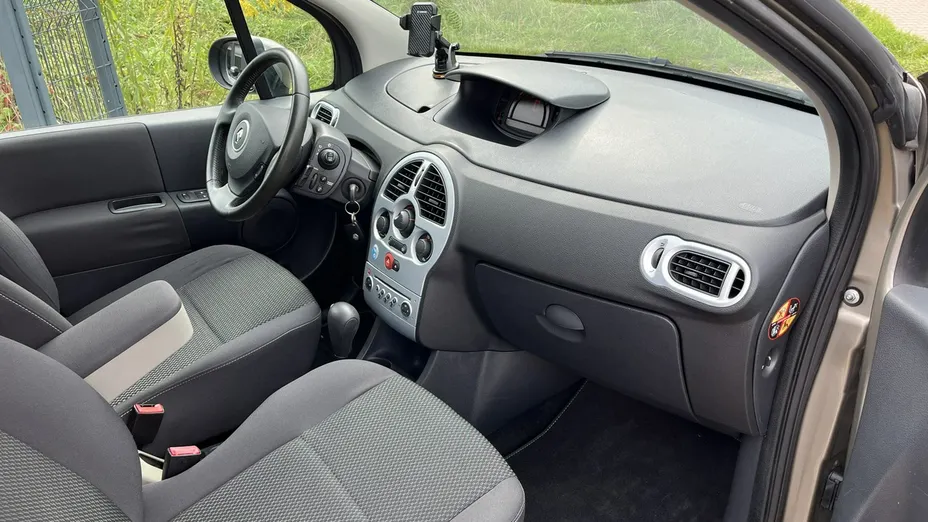 RENAULT Modus -