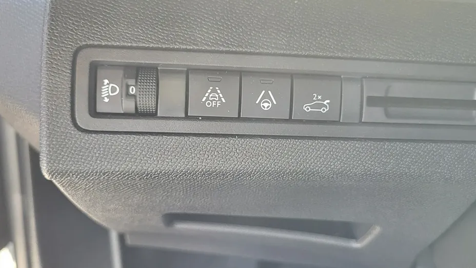 PEUGEOT 3008 -