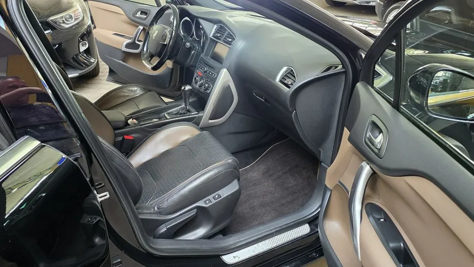 CITROEN DS4 -