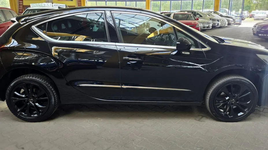 CITROEN DS4 -