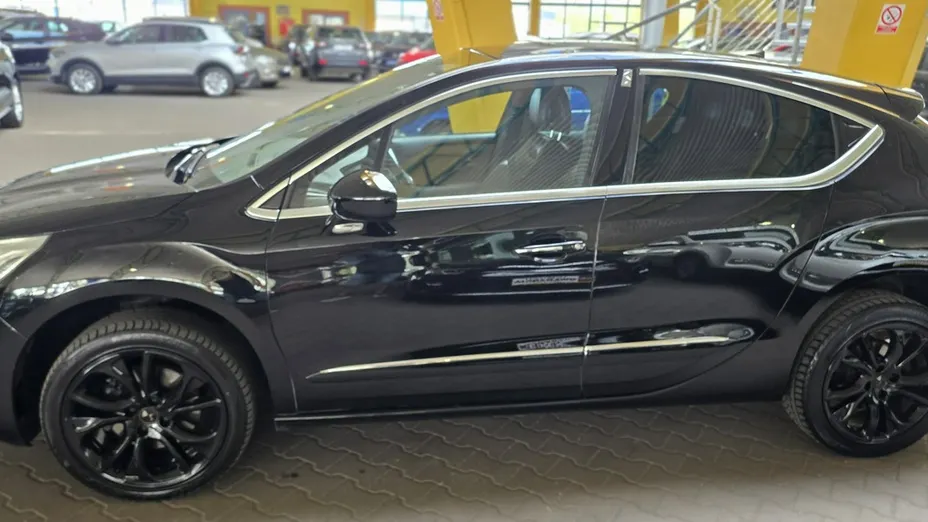 CITROEN DS4 -