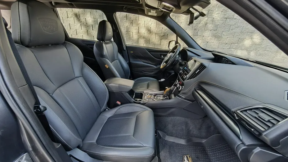 SUBARU Forester -