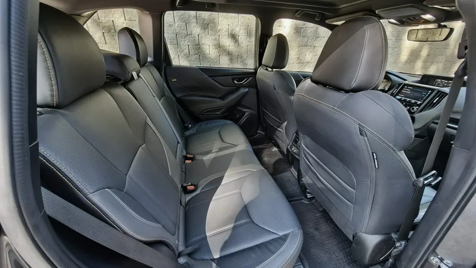 SUBARU Forester -