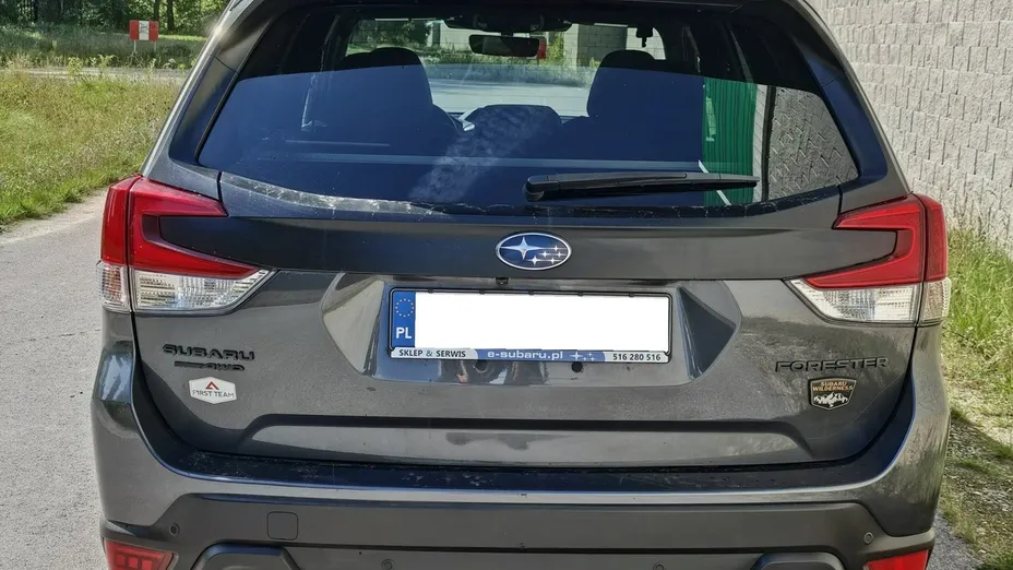 SUBARU Forester -