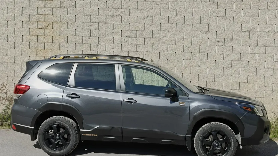 SUBARU Forester -