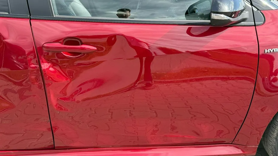 TOYOTA Yaris -