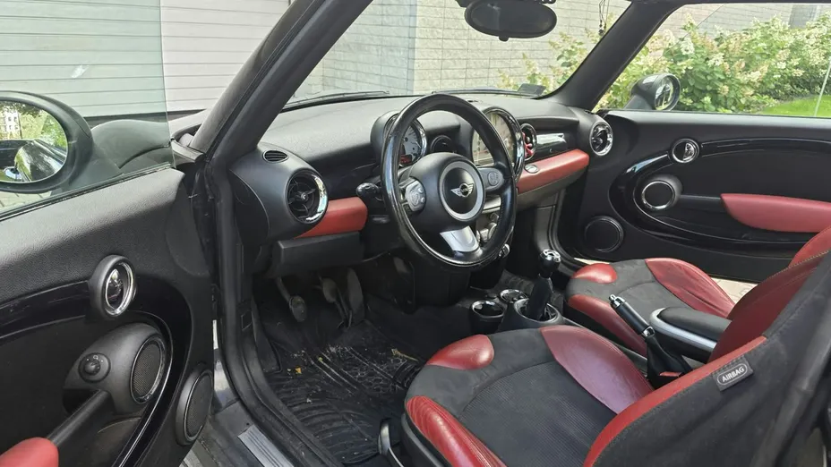 MINI Cooper -