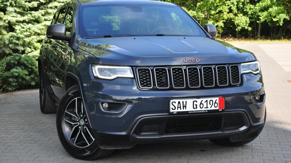 JEEP Grand Cherokee -