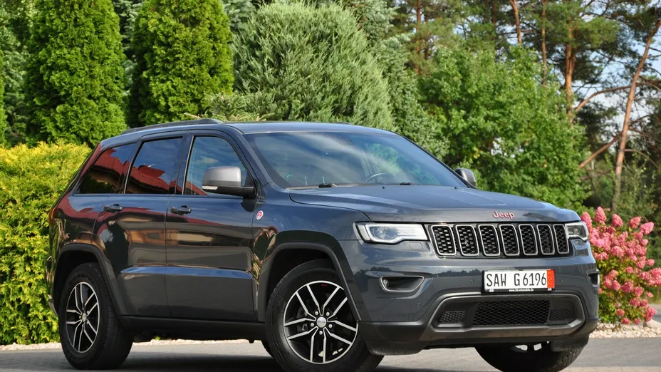 JEEP Grand Cherokee -
