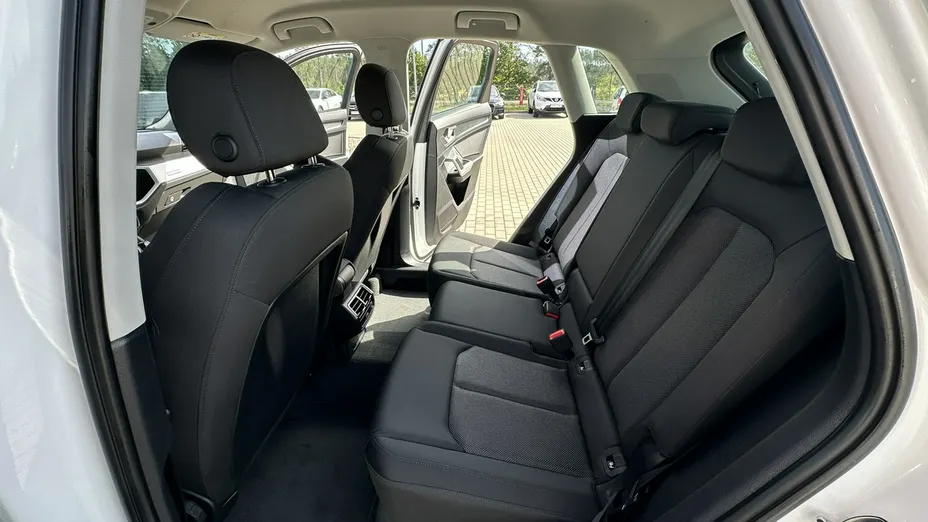 AUDI Q3 -