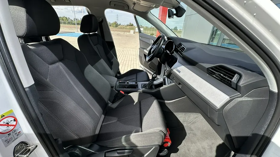 AUDI Q3 -