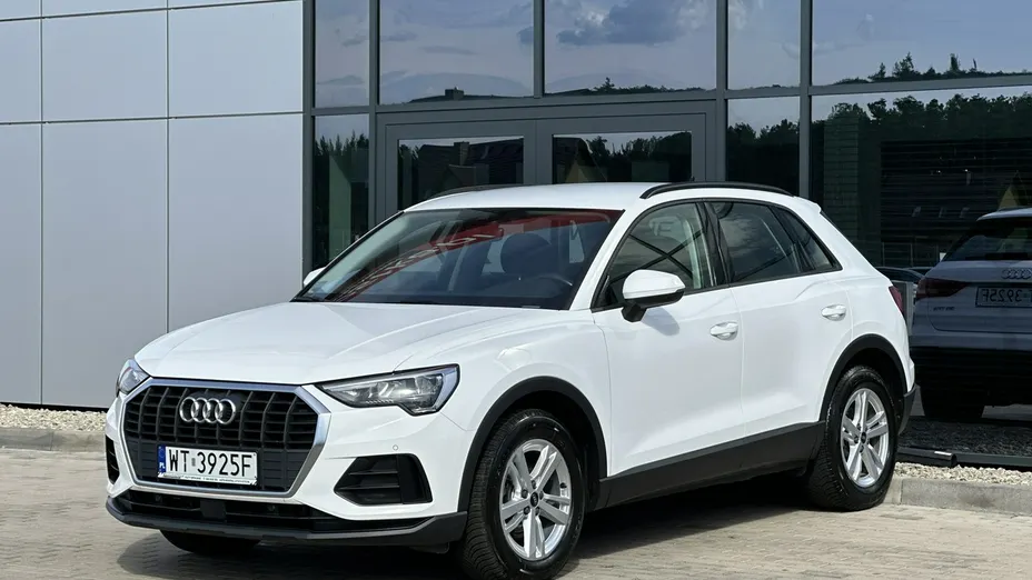 AUDI Q3 -