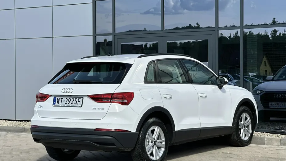 AUDI Q3 -