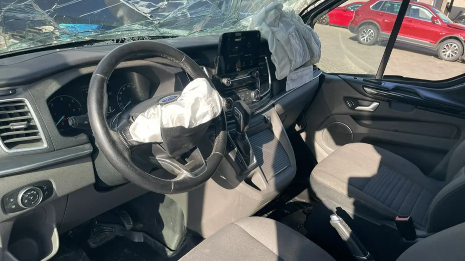 FORD Tourneo Custom -