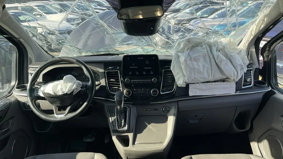 FORD Tourneo Custom -
