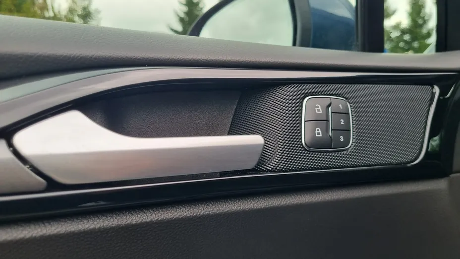 FORD Mondeo -