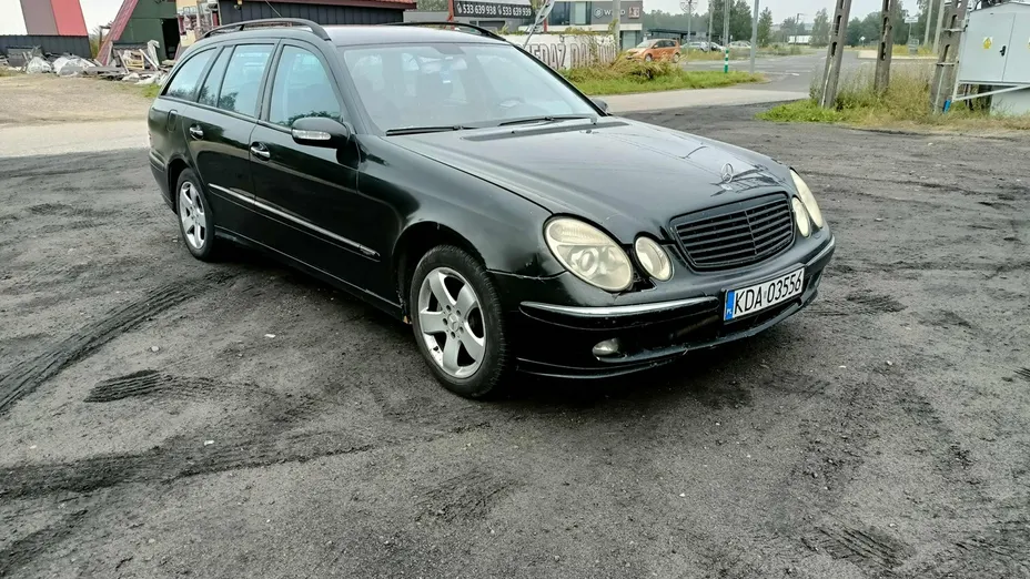 MERCEDES-BENZ E Klasa -