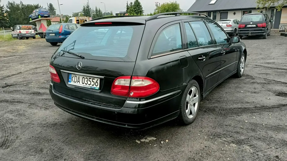 MERCEDES-BENZ E Klasa -