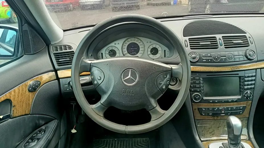 MERCEDES-BENZ E Klasa -
