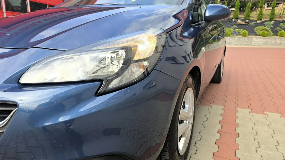 OPEL Corsa -