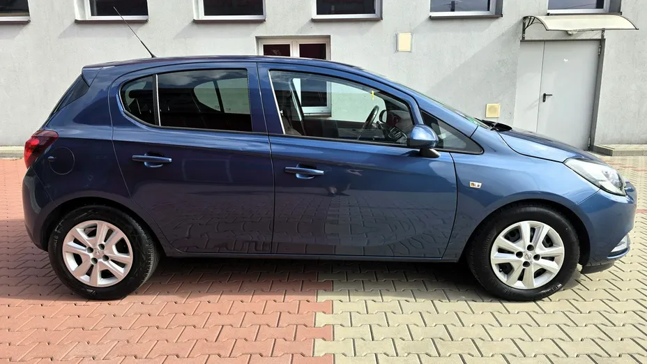 OPEL Corsa -