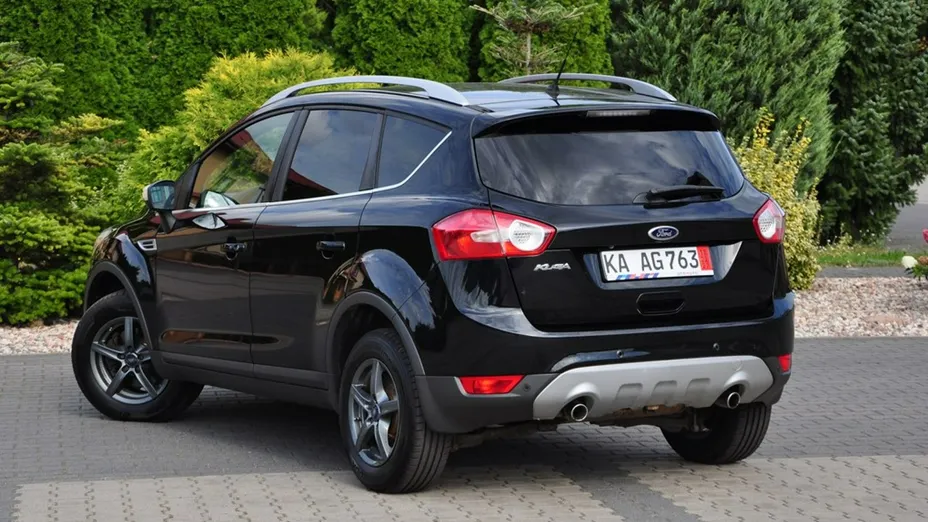 FORD Kuga -