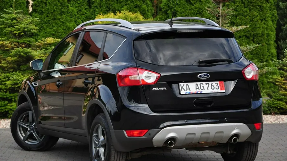 FORD Kuga -