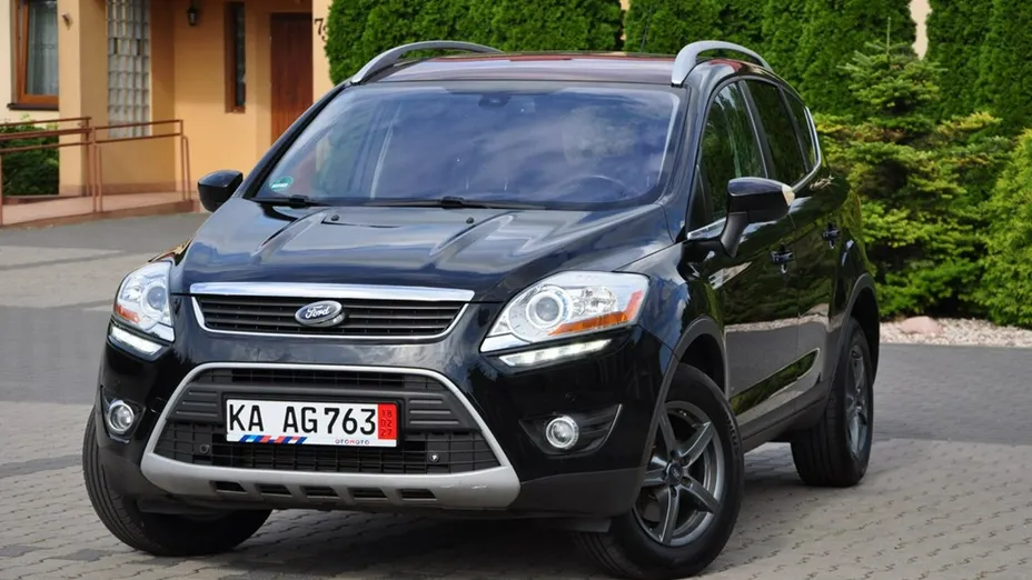 FORD Kuga -
