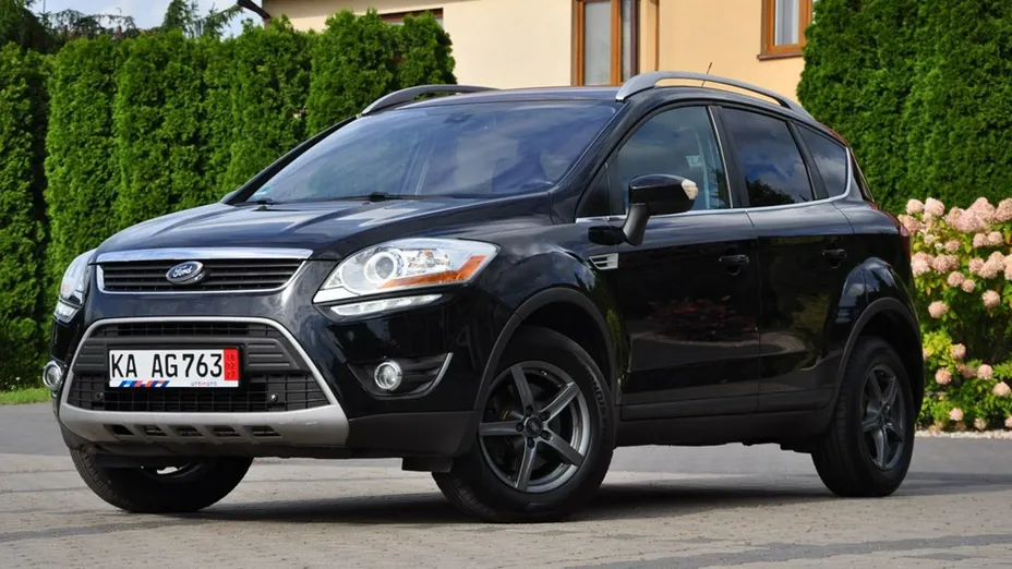 FORD Kuga -