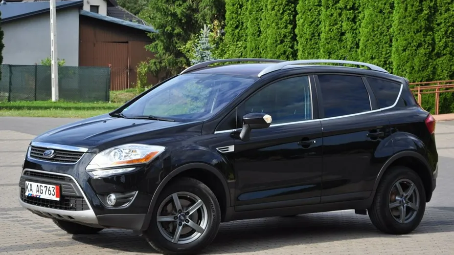 FORD Kuga -
