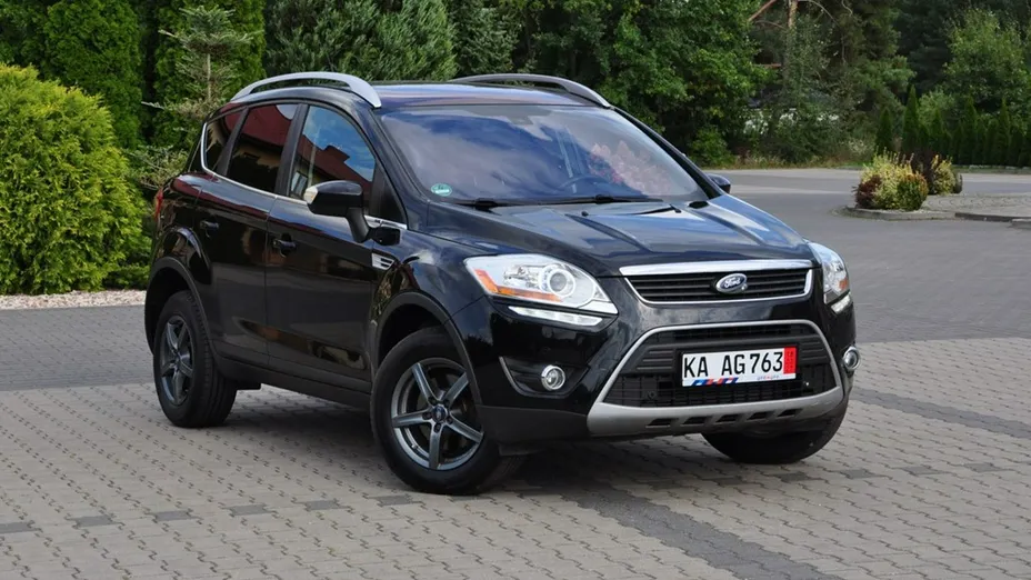 FORD Kuga -