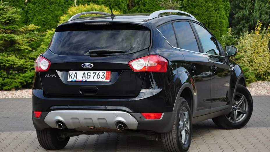 FORD Kuga -