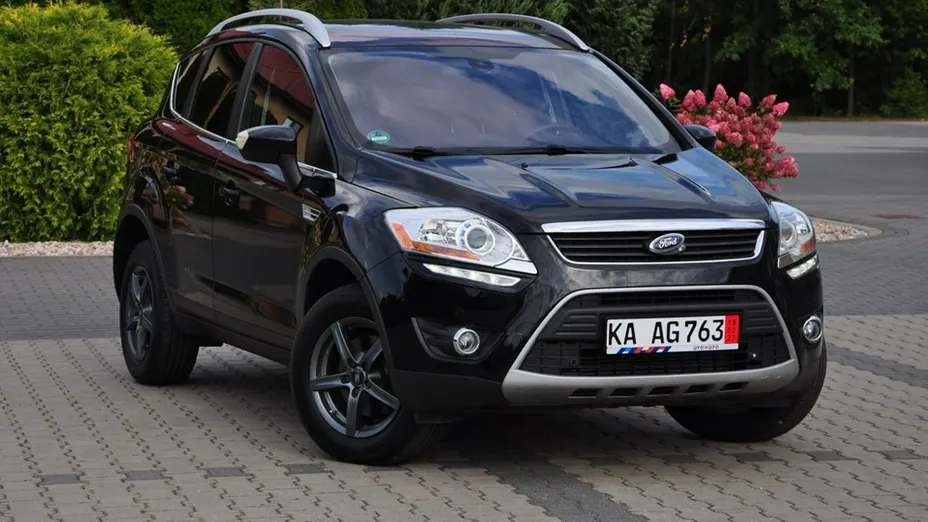 FORD Kuga -
