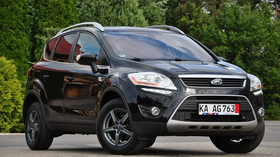FORD Kuga -