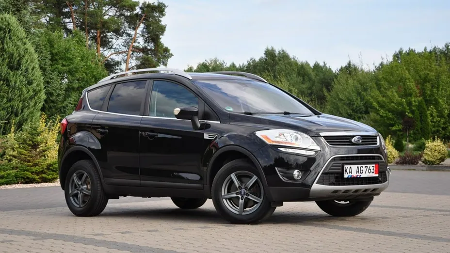 FORD Kuga -