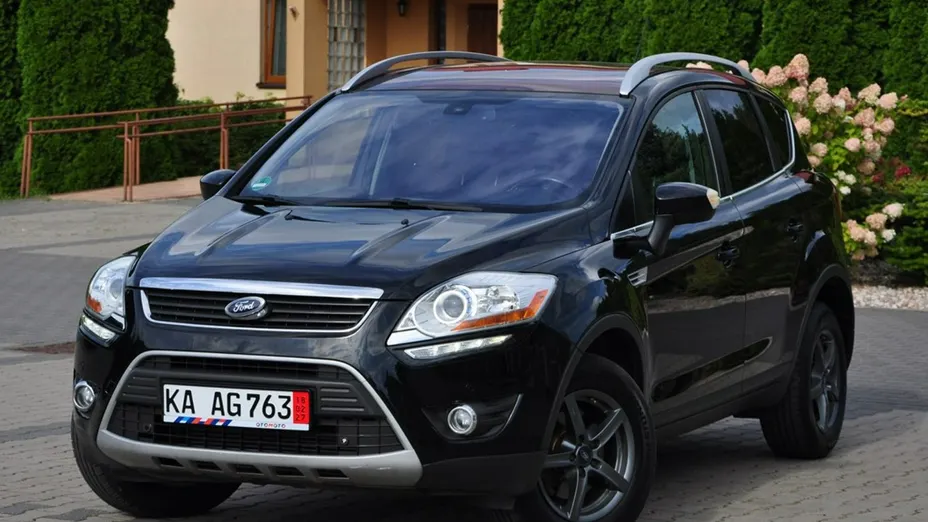 FORD Kuga -