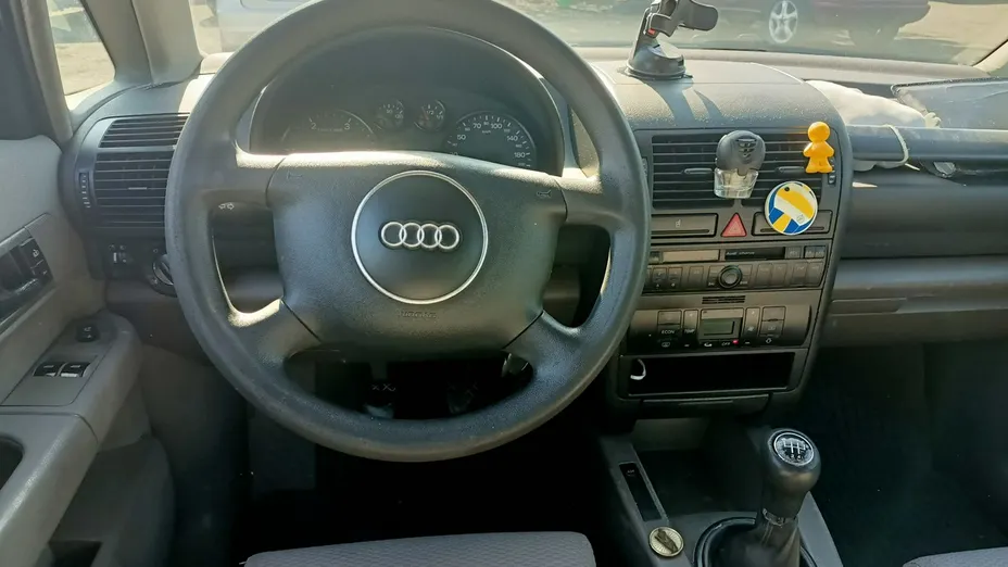 AUDI A2 -