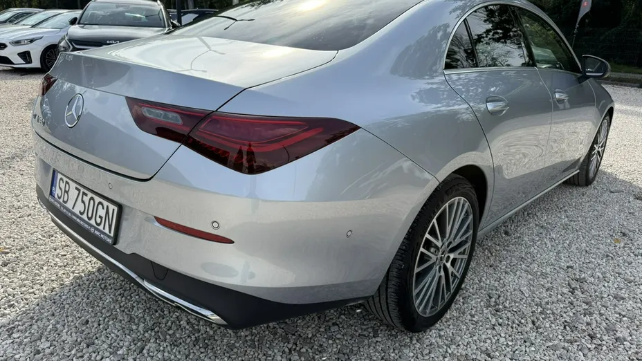 MERCEDES-BENZ CLA -