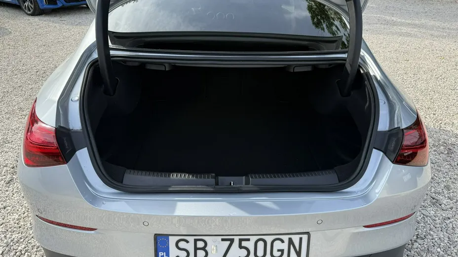 MERCEDES-BENZ CLA -
