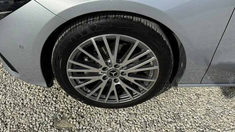 MERCEDES-BENZ CLA -