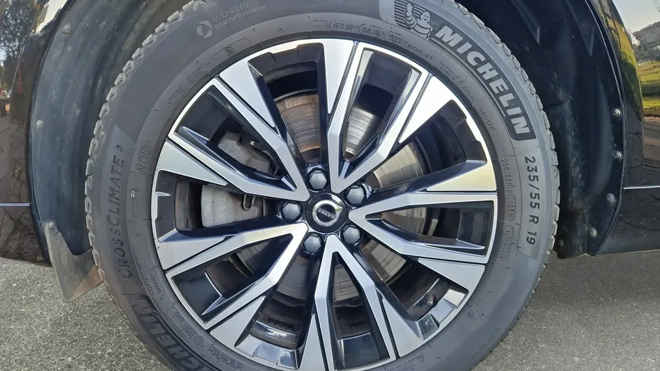 VOLVO XC60 -