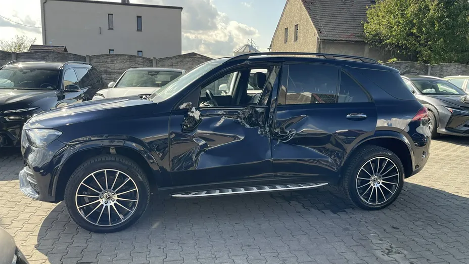 MERCEDES-BENZ GLE -