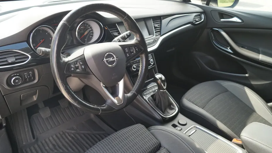 OPEL Astra -