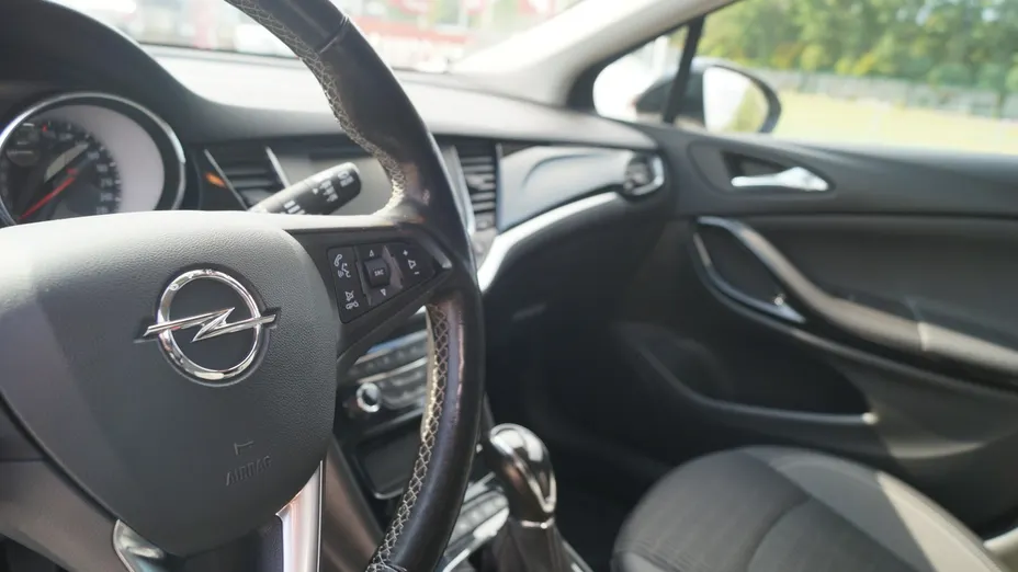 OPEL Astra -