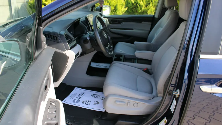 HONDA Odyssey -