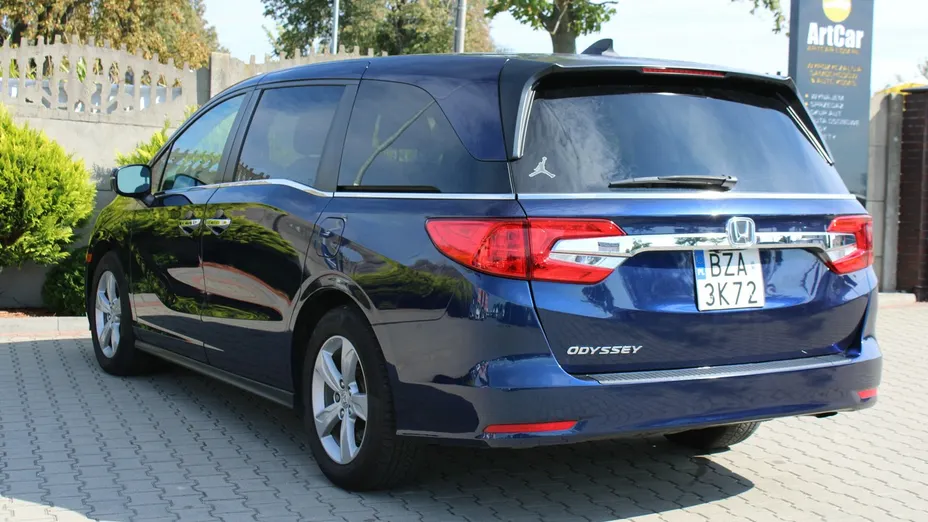 HONDA Odyssey -