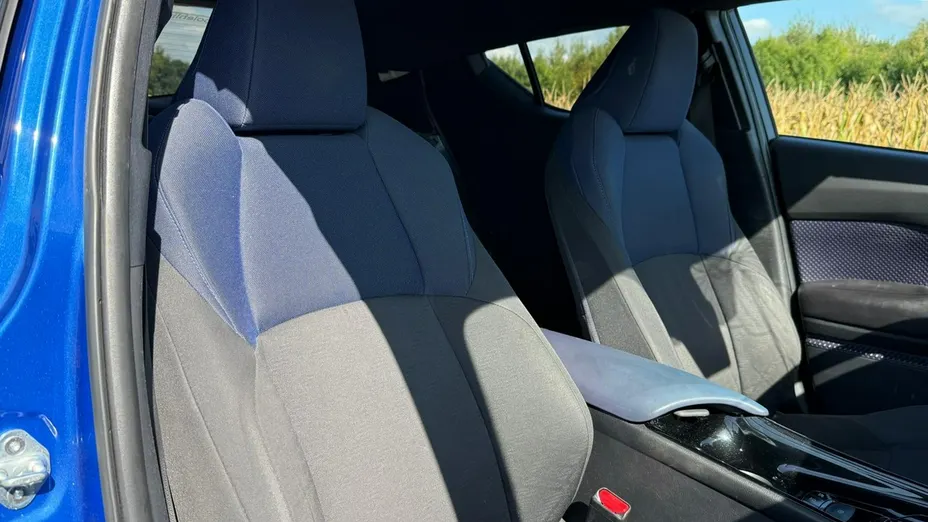 TOYOTA C-HR -