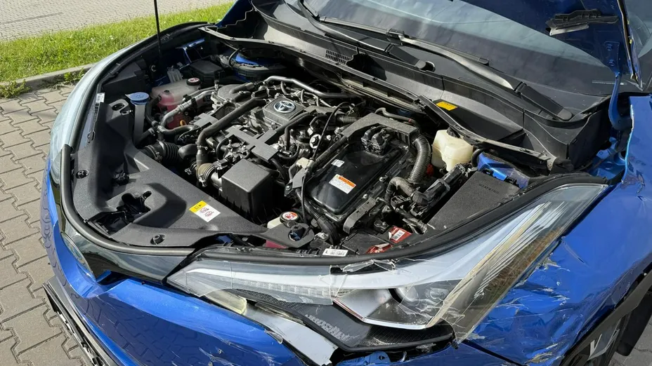TOYOTA C-HR -